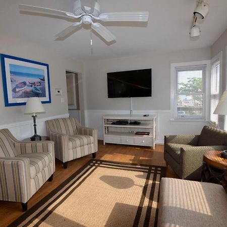 Surf Club Oceanfront Hotel Dewey Beach Exteriör bild